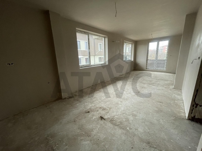 Te koop  2 slaapkamers Plovdiv , Ostromila , 116 m² | 17125106