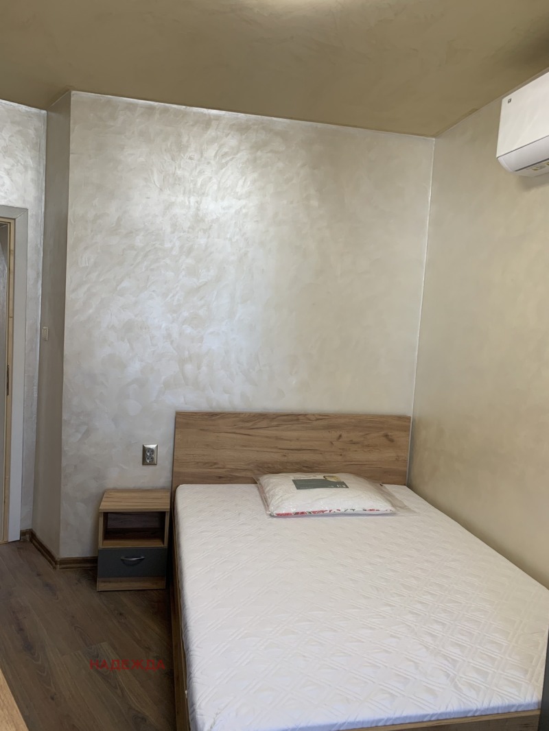 Продава  3-стаен град Плевен , Идеален център , 80 кв.м | 93350687 - изображение [15]