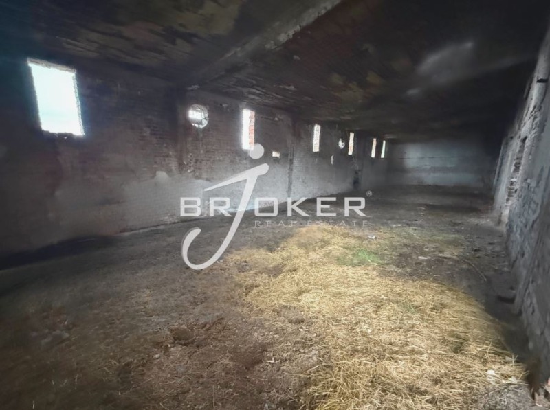 Продава ПРОМ. ПОМЕЩЕНИЕ, с. Конуш, област Хасково, снимка 5 - Производствени сгради - 52693523