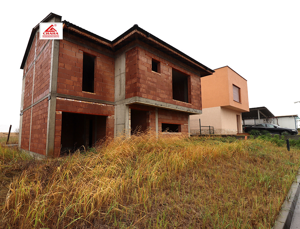 Продава КЪЩА, гр. Русе, в.з. Русофили, снимка 2 - Къщи - 52377521