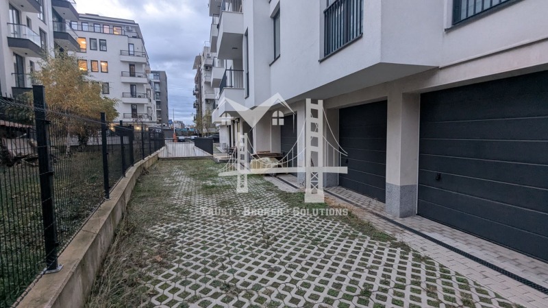 Продава ГАРАЖ в град София, Кръстова вада - 30 кв.м / 75 000 € » 146 687.25 лв., ТРЪСТ БРОКЕР СЪЛЮШЪНС
