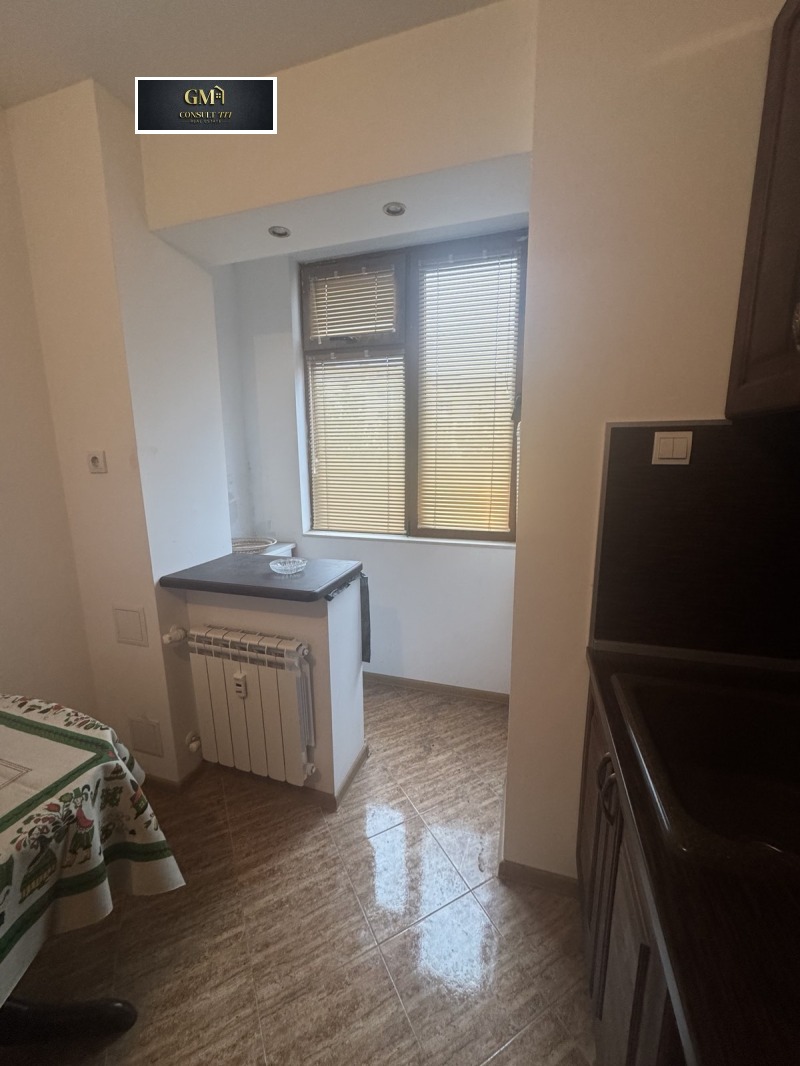 Продава 3-СТАЕН, гр. Плевен, Идеален център, снимка 3 - Апартаменти - 52276574