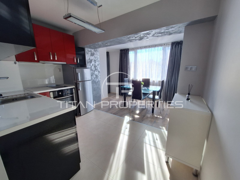 Продава 3-СТАЕН, гр. Пловдив, Кючук Париж, снимка 2 - Апартаменти - 53165120