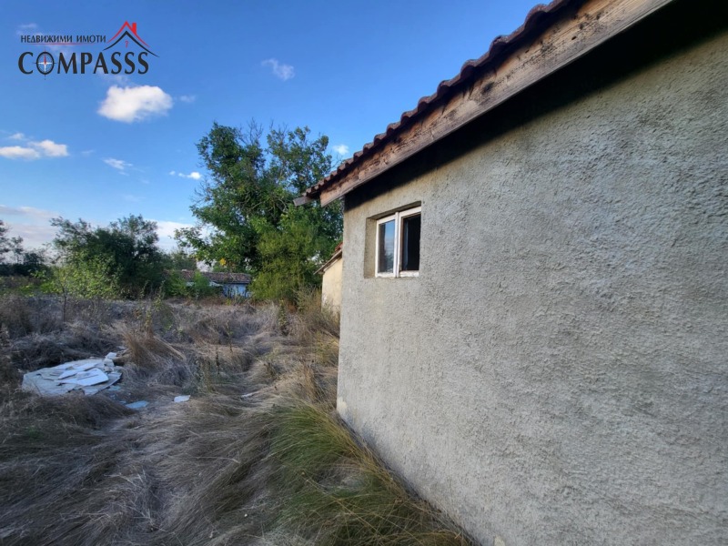 Продава КЪЩА, с. Изворово, област Добрич, снимка 15 - Къщи - 52985096