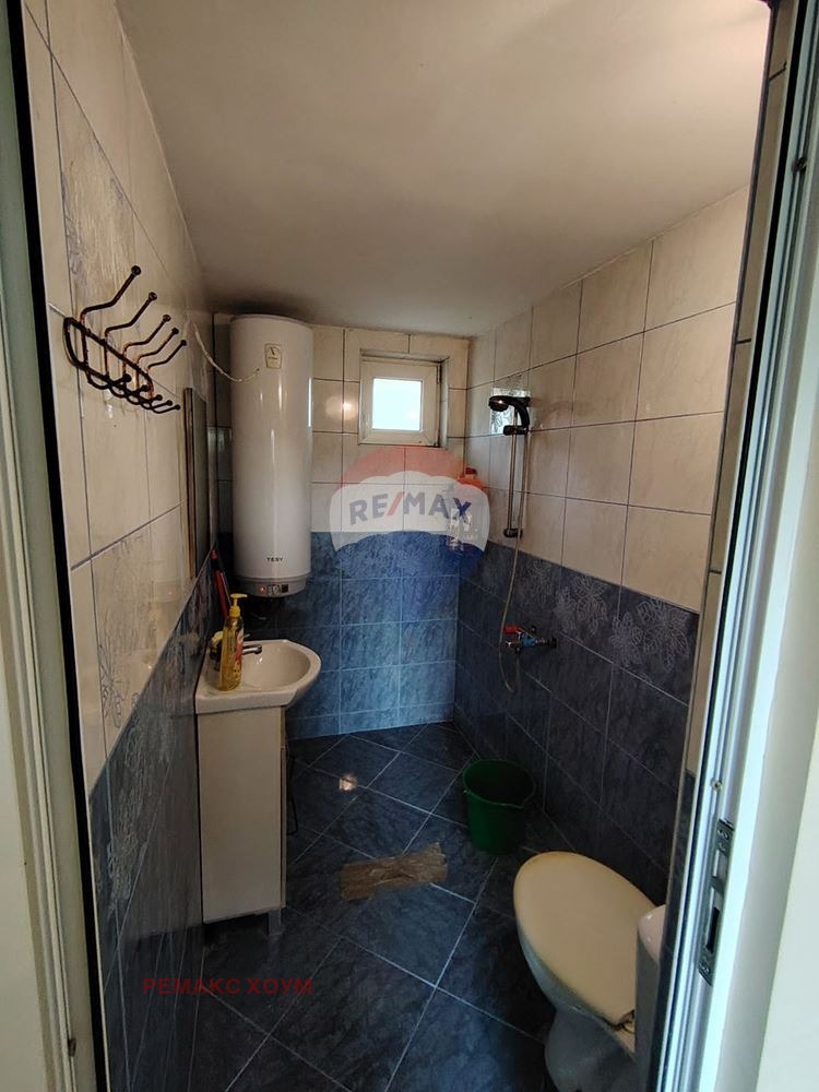 Продава КЪЩА, с. Дюлино, област Варна, снимка 17 - Къщи - 56562766