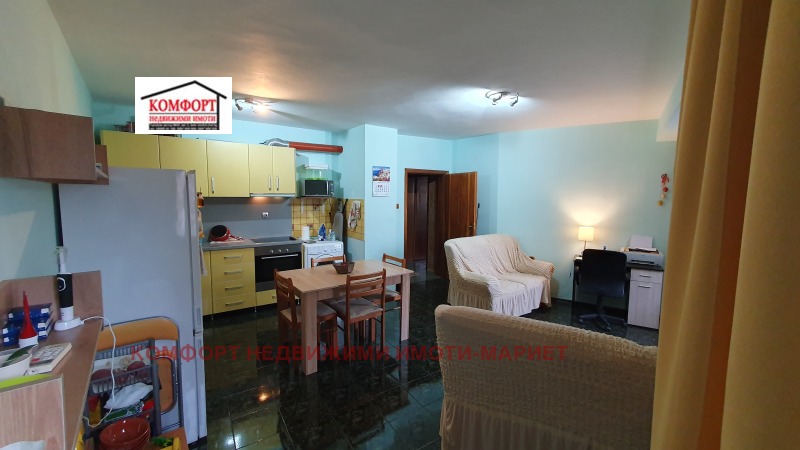 Продава 3-СТАЕН, гр. Плевен, Идеален център, снимка 2 - Апартаменти - 53032371