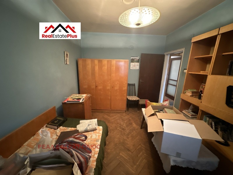 Продава МНОГОСТАЕН, гр. Плевен, Мара Денчева, снимка 3 - Апартаменти - 52846774