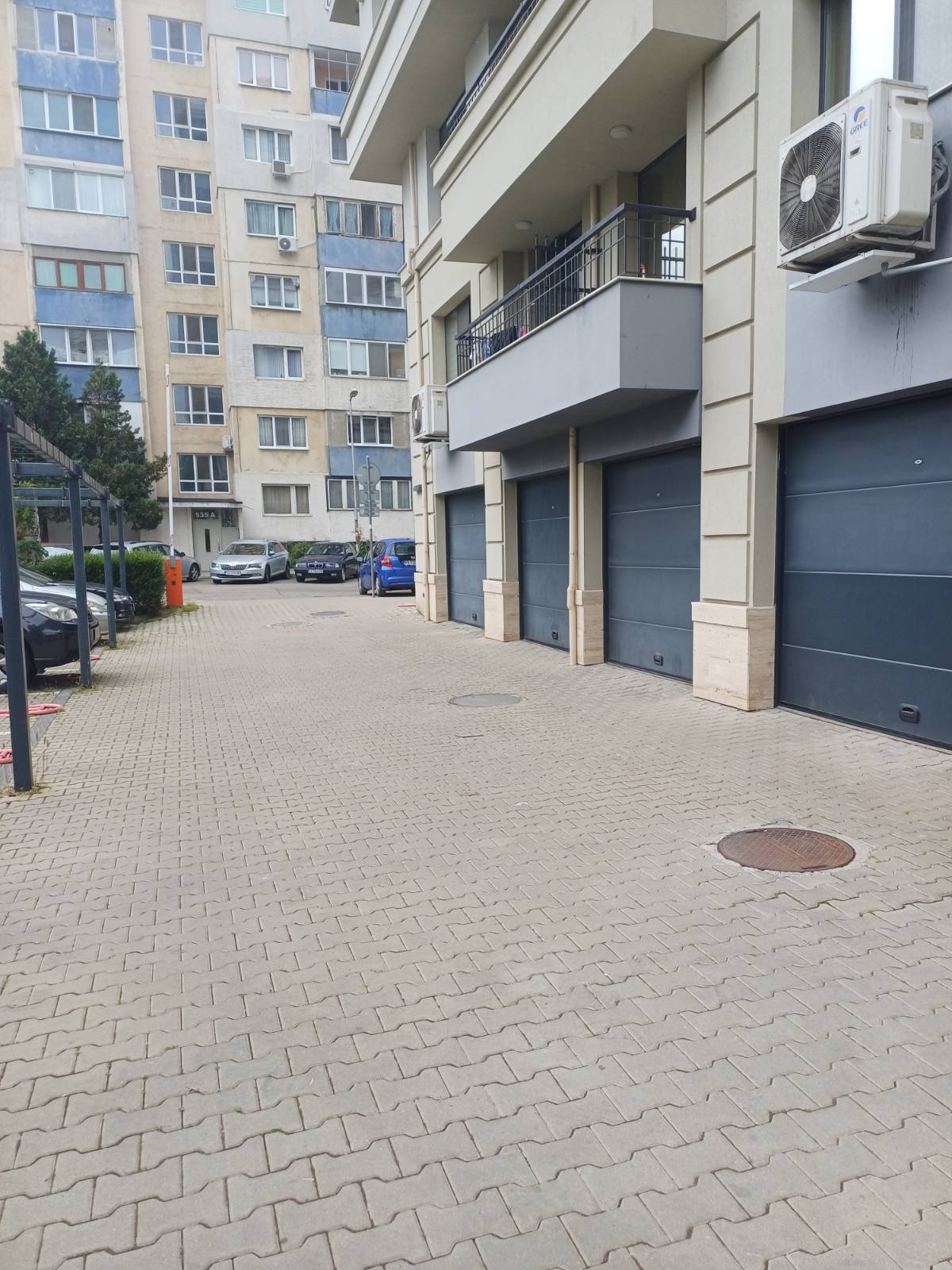 Продава ГАРАЖ, ПАРКОМЯСТО, гр. София, Връбница 1, снимка 3 - Гаражи и паркоместа - 54591775
