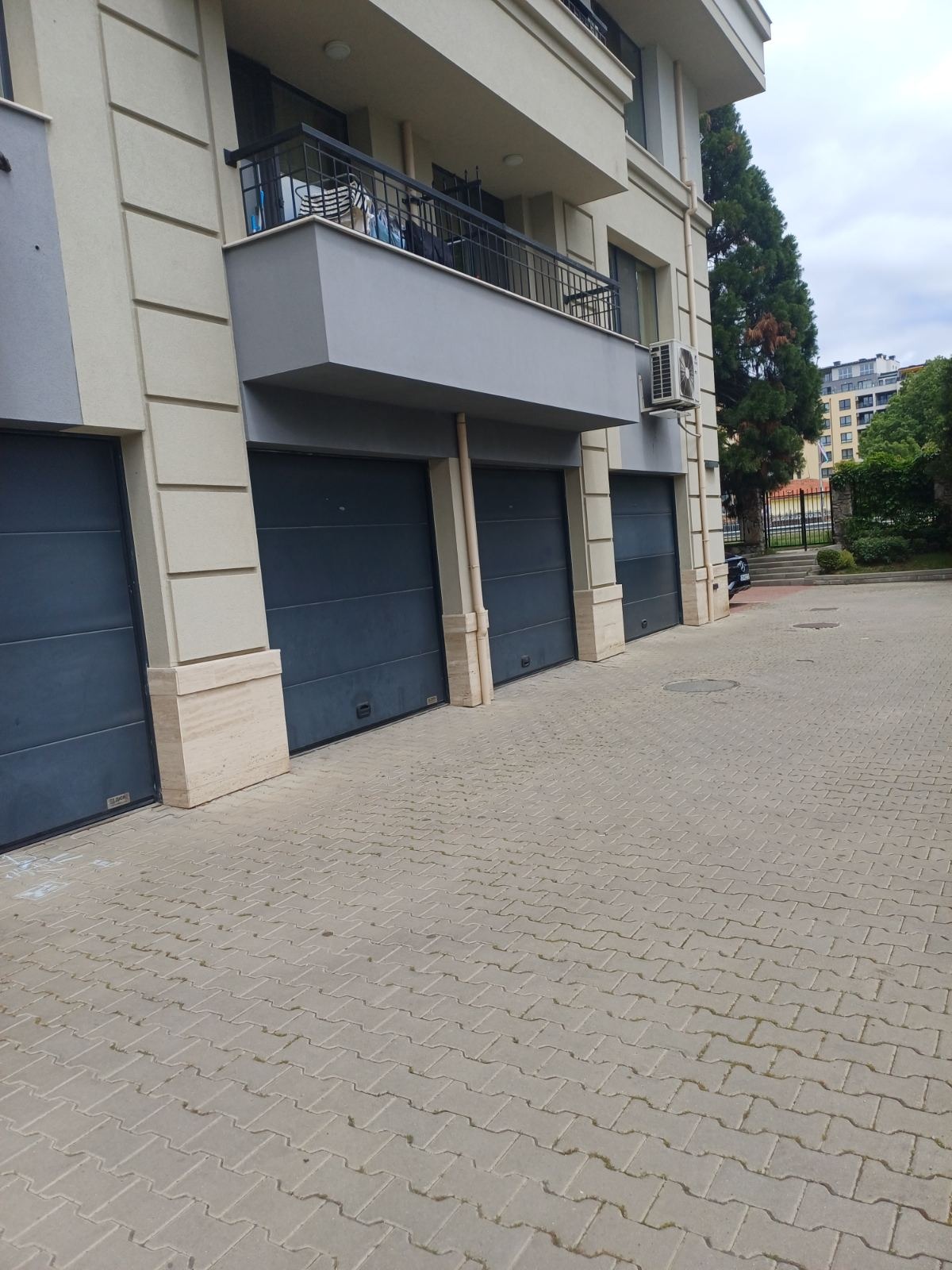 Продава ГАРАЖ, ПАРКОМЯСТО, гр. София, Връбница 1, снимка 2 - Гаражи и паркоместа - 54591775