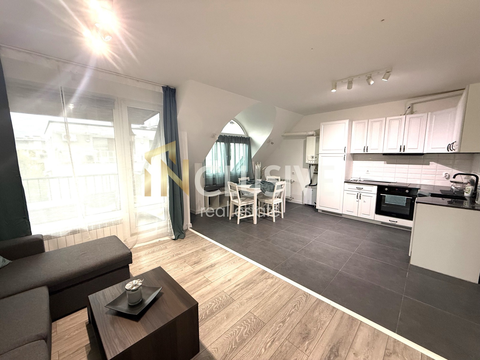 Продава 3-СТАЕН, гр. София, Витоша, снимка 2 - Апартаменти - 53994304