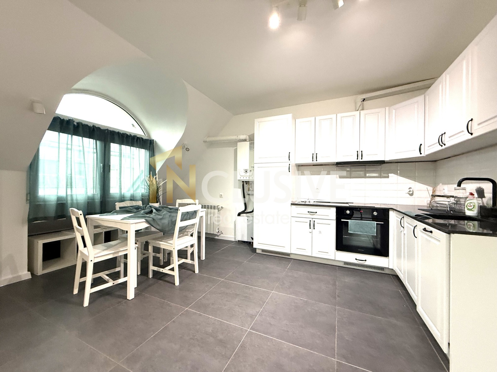 Продава 3-СТАЕН, гр. София, Витоша, снимка 3 - Апартаменти - 53994304