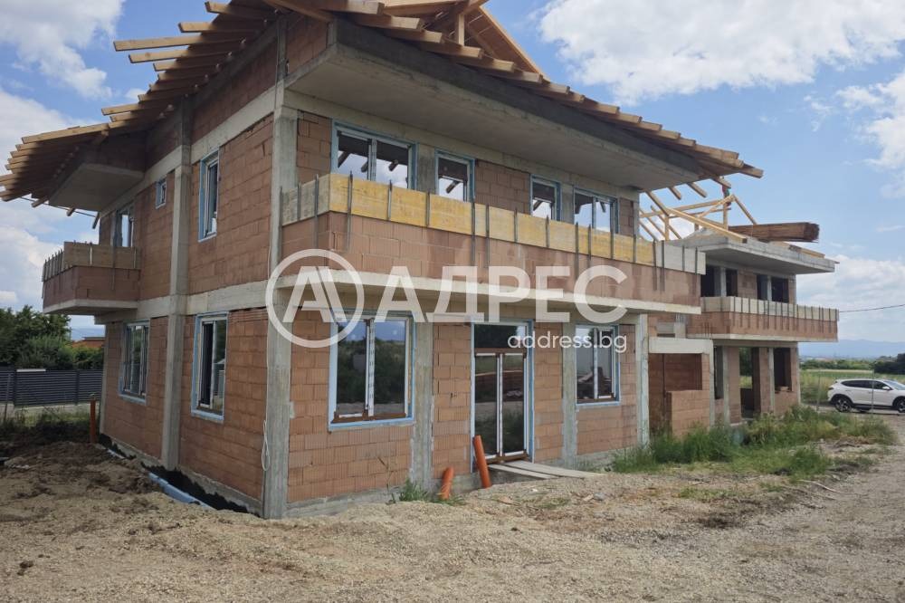 Продава КЪЩА, с. Пролеша, област София област