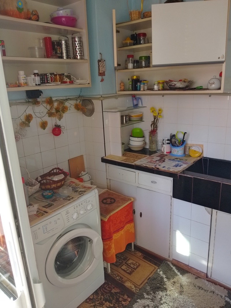 Продава  2-стаен град Разград , Център , 56 кв.м | 37210937 - изображение [6]