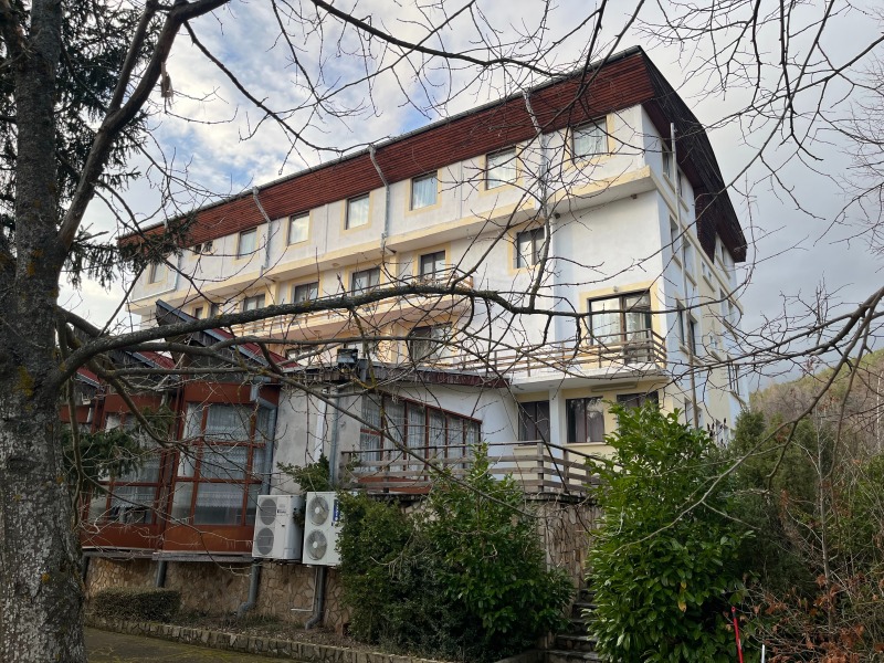 Продава САМОСТОЯТЕЛНА СГРАДА в област Стара Загора, гр. Казанлък - 2100 кв.м / 1 058 589 € » 2 070 420.12 лв., ЕС ДИ ЕН ЕСТЕЙТС ЕООД
