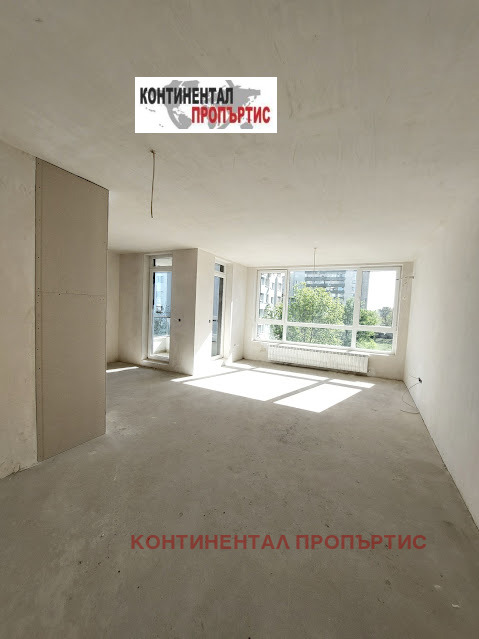De vânzare  2 dormitoare Sofia , Mladost 4 , 201 mp | 67950002