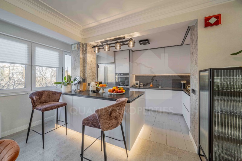 Продава 4-СТАЕН, гр. София, Изток, снимка 8 - Апартаменти - 53094925