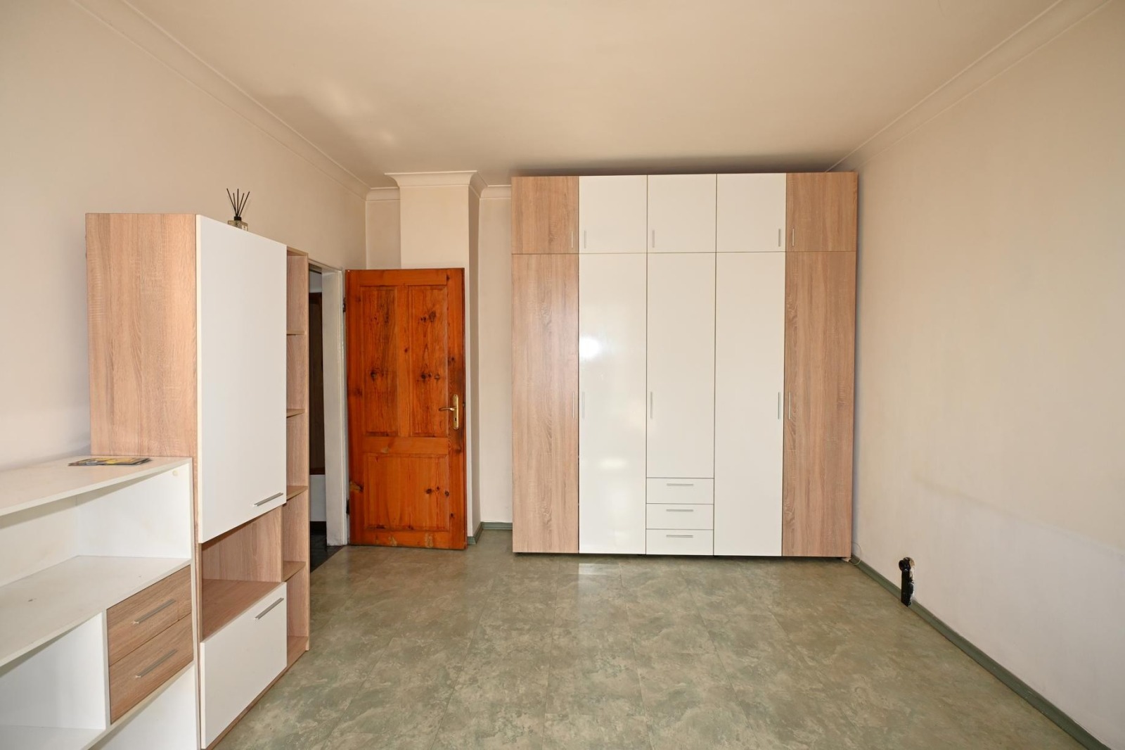 Продава 2-СТАЕН, гр. Перник, Център, снимка 13 - Апартаменти - 56331126