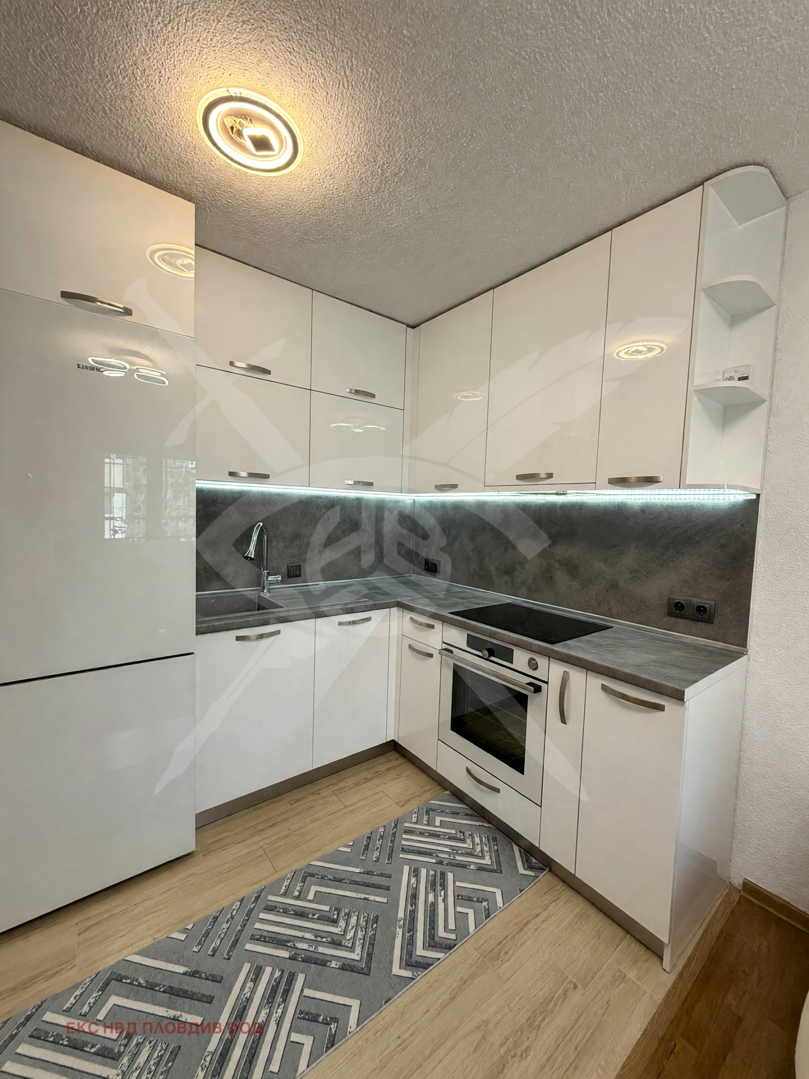 Продава 3-СТАЕН, гр. Пловдив, Захарна фабрика, снимка 2 - Апартаменти - 54964516