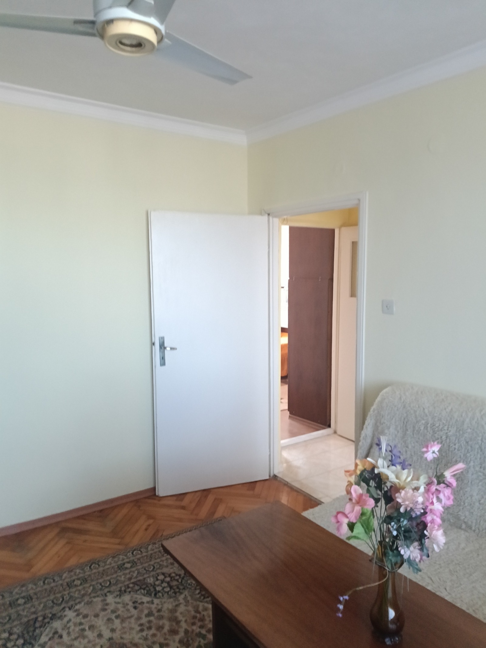Продава 3-СТАЕН, гр. Разград, Бели Лом, снимка 2 - Апартаменти - 56118825