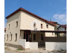 Будинок Долни Пасарел, София