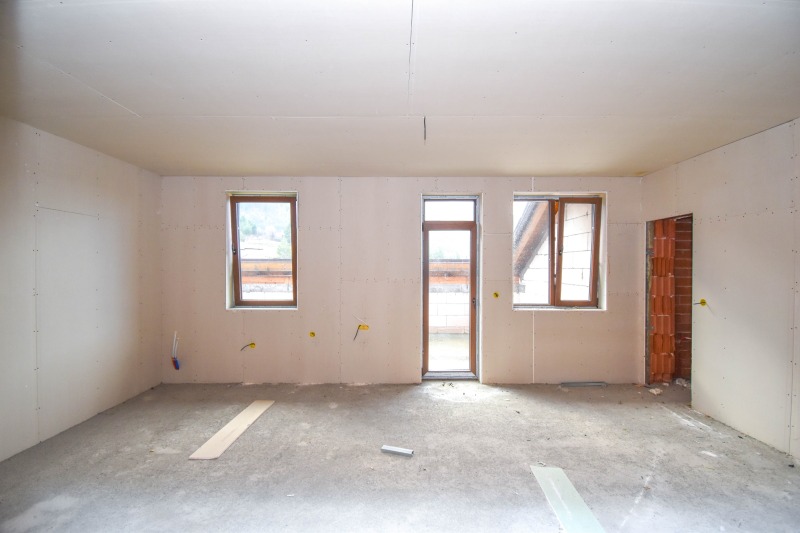 Продава КЪЩА, гр. Сапарева баня, област Кюстендил, снимка 14 - Къщи - 52691415