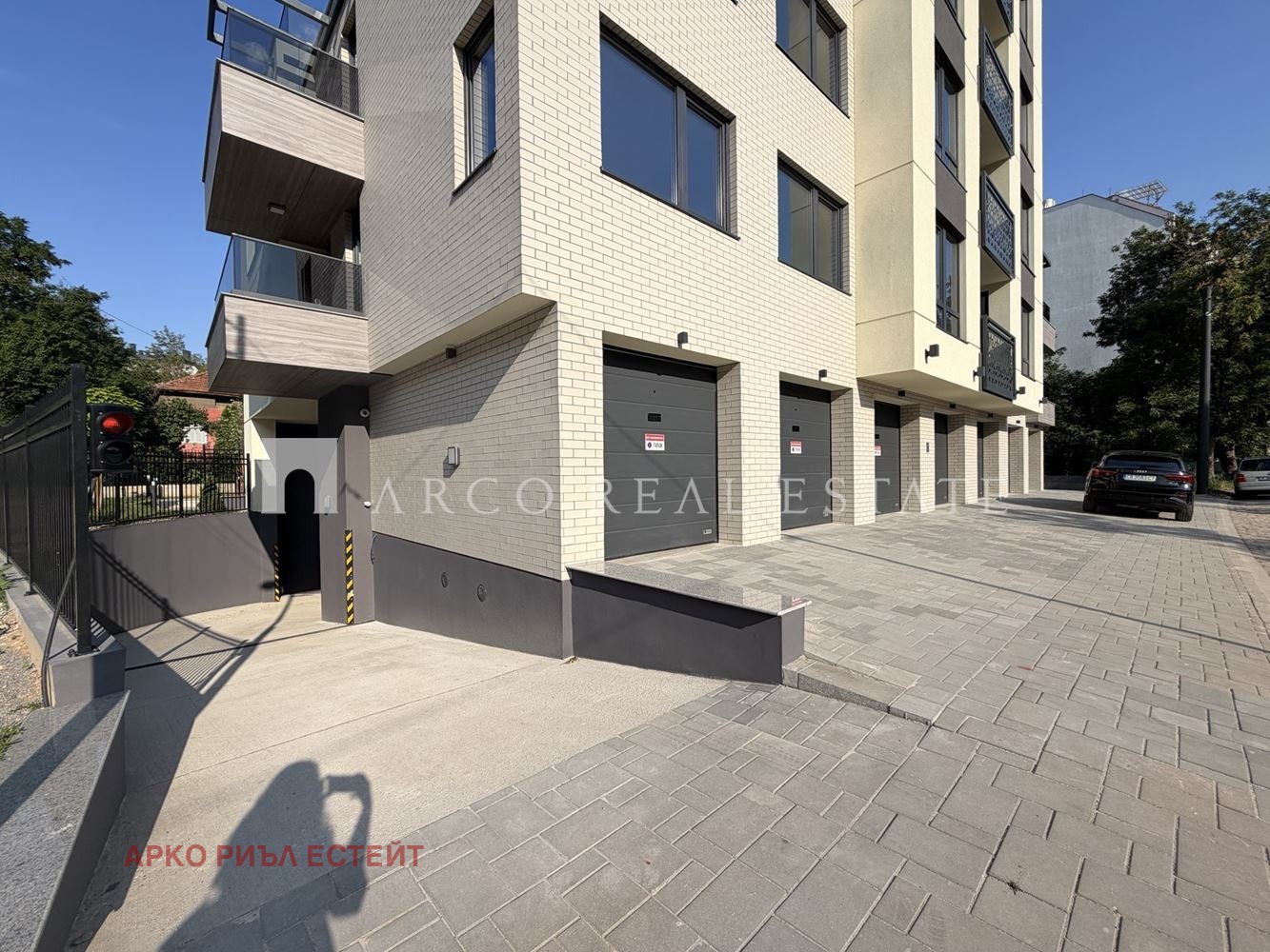 Продава ГАРАЖ, ПАРКОМЯСТО, гр. София, Слатина, снимка 2 - Гаражи и паркоместа - 55438807