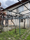 Продава КЪЩА, гр. София, Факултета, снимка 1