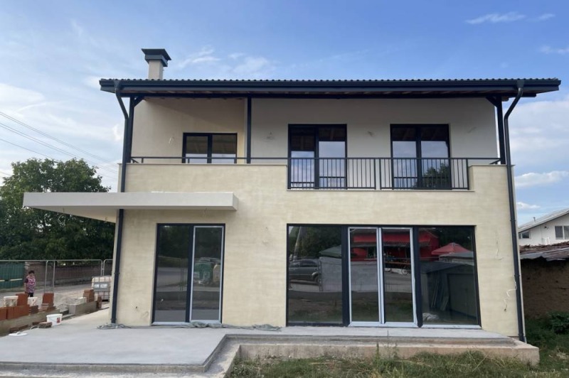 Til salg  Hus region Sofia , Elin Pelin , 222 kvm | 53601952 - billede [2]
