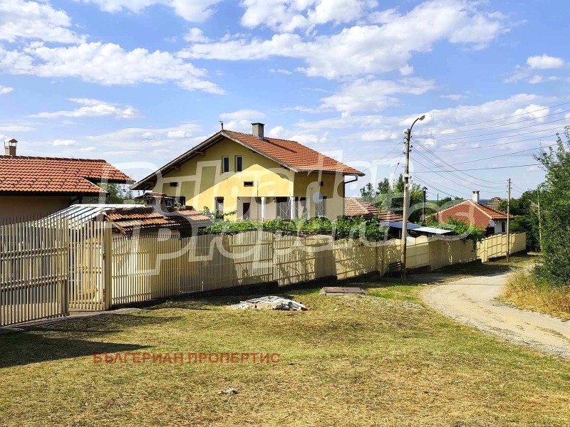 Продава КЪЩА в област Ловеч, с. Голяма Брестница - 293 кв.м / 427 500 € » 836 117.33 лв., БЪЛГЕРИАН ПРОПЕРТИС