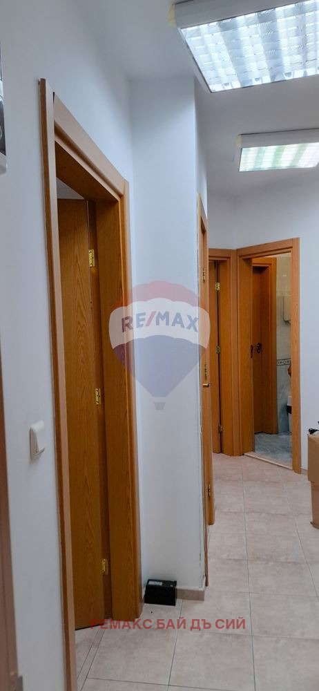 Till salu  Kontor Varna , Sportna zala , 120 kvm | 76765063 - bild [2]