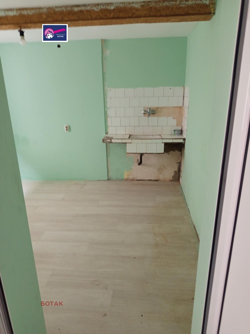 Продава КЪЩА, с. Попинци, област Пазарджик, снимка 15 - Къщи - 53304701