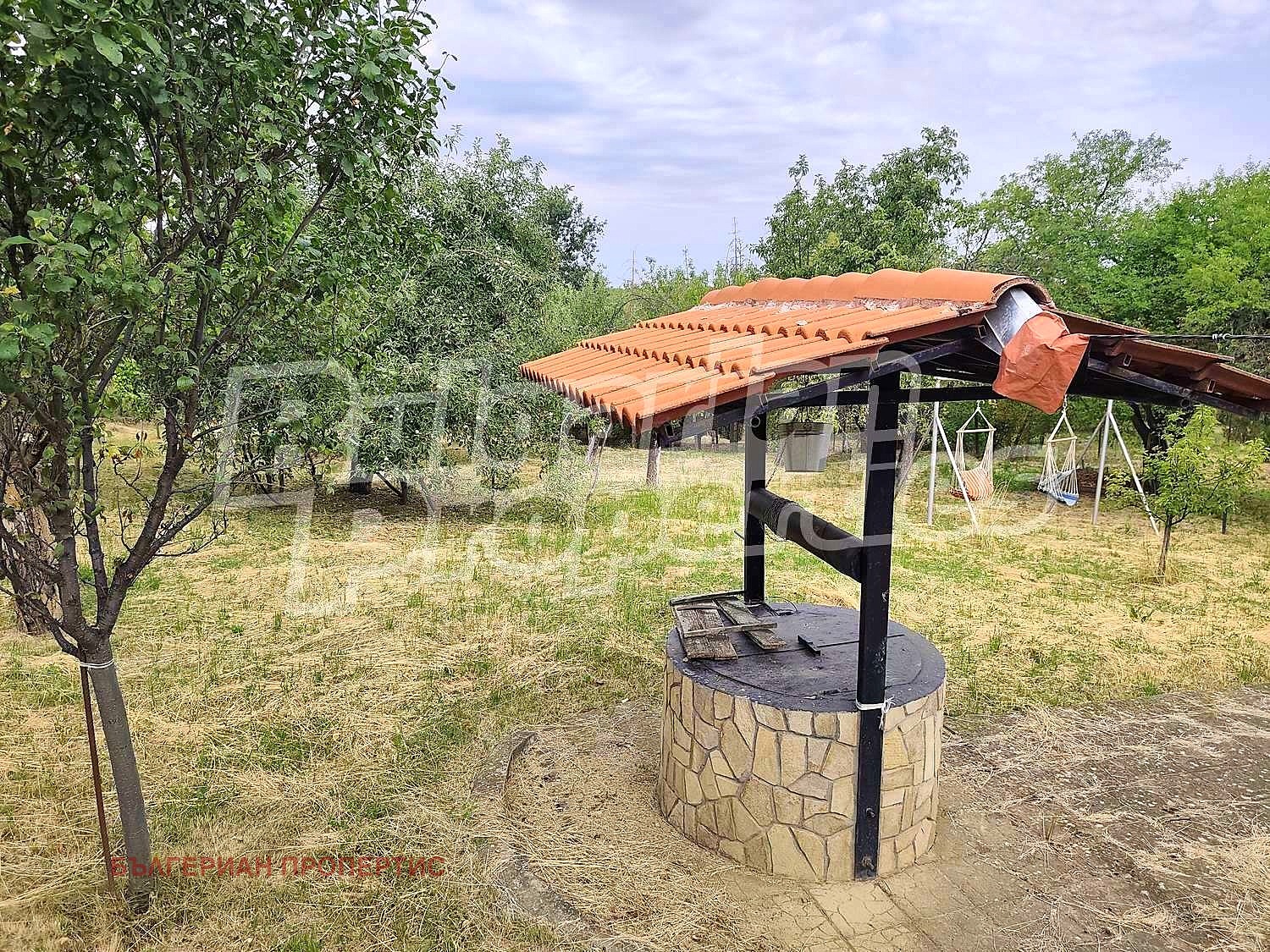 Продава КЪЩА, с. Голяма Брестница, област Ловеч, снимка 2 - Къщи - 51048958