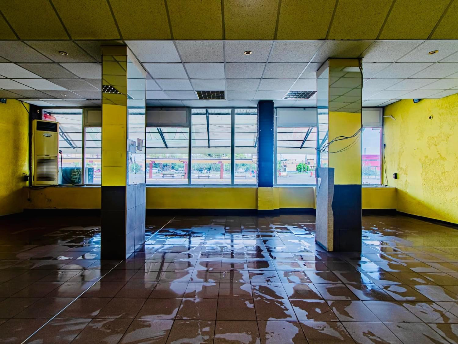 Продава МАГАЗИН, гр. Монтана, Широк център, снимка 8 - Магазини - 53797645