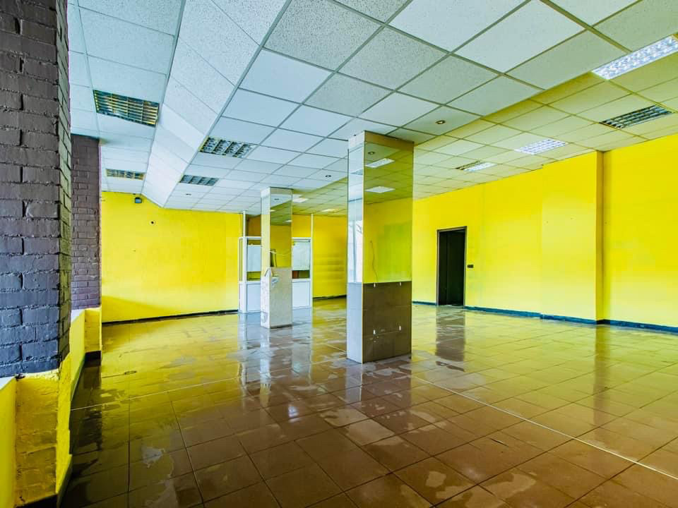 Продава МАГАЗИН, гр. Монтана, Широк център, снимка 2 - Магазини - 53797645