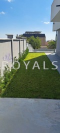 Продава КЪЩА, град Варна, м-т Ален мак • 450000 € / 880123.50 лв. • 11859090 4