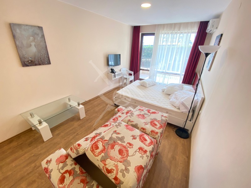 Продава АТЕЛИЕ, ТАВАН в област Бургас, гр. Свети Влас - 49 кв.м / 82 900 € » 162 138.31 лв., ЕКС НВД БУРГАС ООД