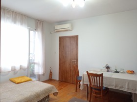 1 chambre Tsentar, Varna 2