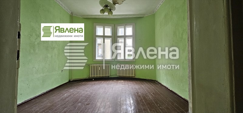 Продава МНОГОСТАЕН, гр. София, Център