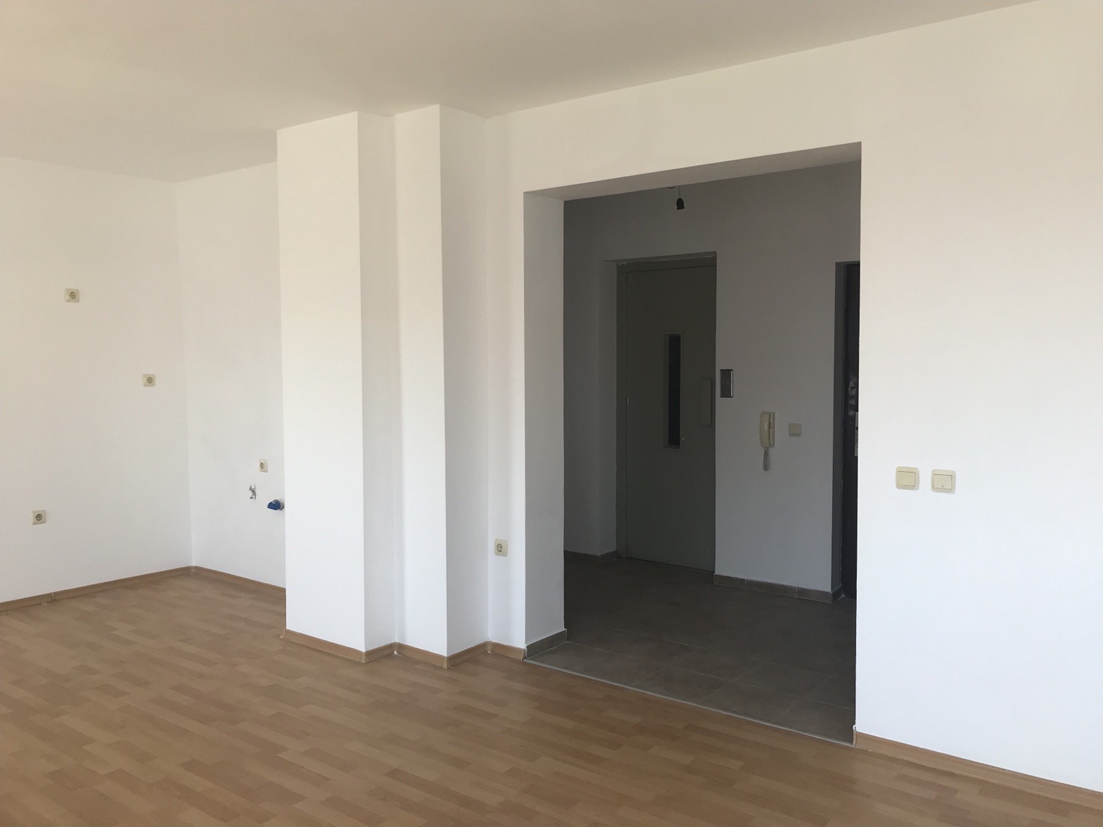 Продава 4-СТАЕН, гр. Варна, Погреби, снимка 7 - Апартаменти - 55218735