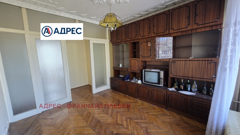 Продава 2-СТАЕН, гр. Плевен, Сторгозия, снимка 1 - Aпартаменти - 49086583