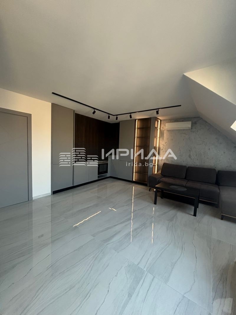 Продава 3-СТАЕН, гр. София, Център