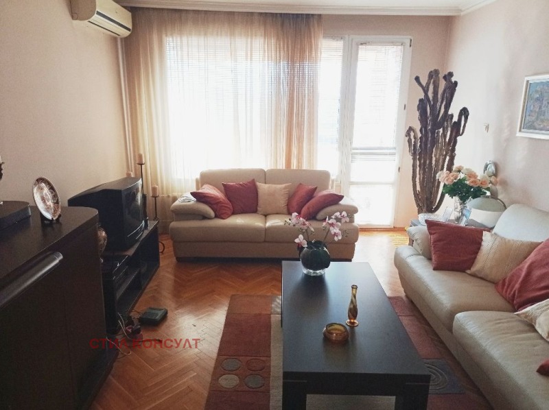 Продава  4-стаен град София , Хиподрума , 117 кв.м | 31370144