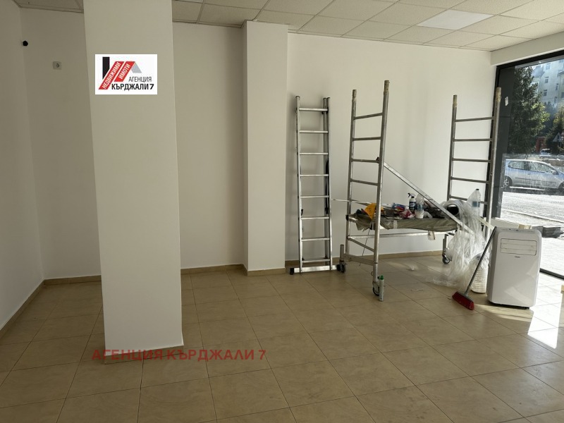 Na prodej  Prodejna Kardžali , Vazroždenci , 58 m2 | 10231366 - obraz [6]