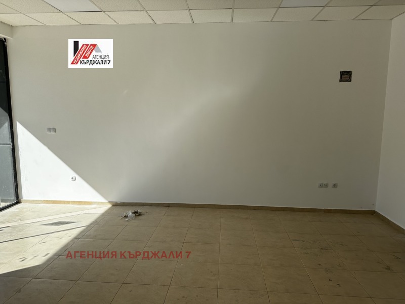 Na prodej  Prodejna Kardžali , Vazroždenci , 58 m2 | 10231366 - obraz [7]