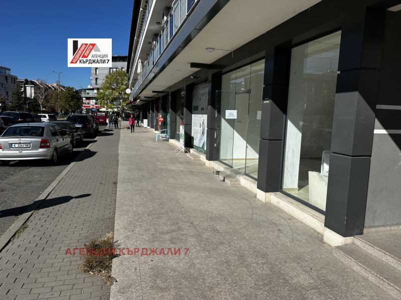 Na prodej  Prodejna Kardžali , Vazroždenci , 58 m2 | 10231366 - obraz [3]