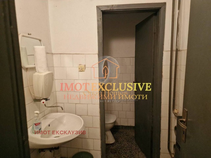 Продава ЗАВЕДЕНИЕ, гр. Пловдив, Център, снимка 6 - Заведения - 44488005