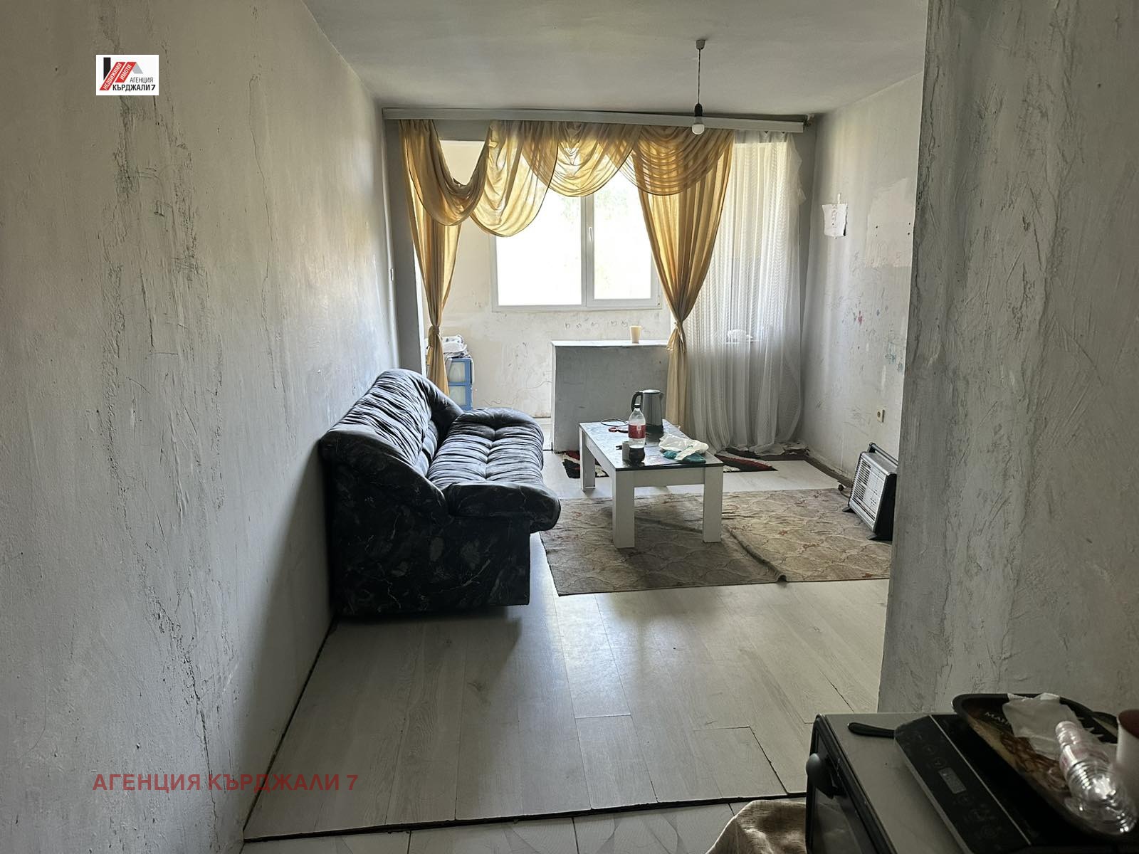 Продава 2-СТАЕН, гр. Кърджали, Възрожденци, снимка 2 - Апартаменти - 54303385