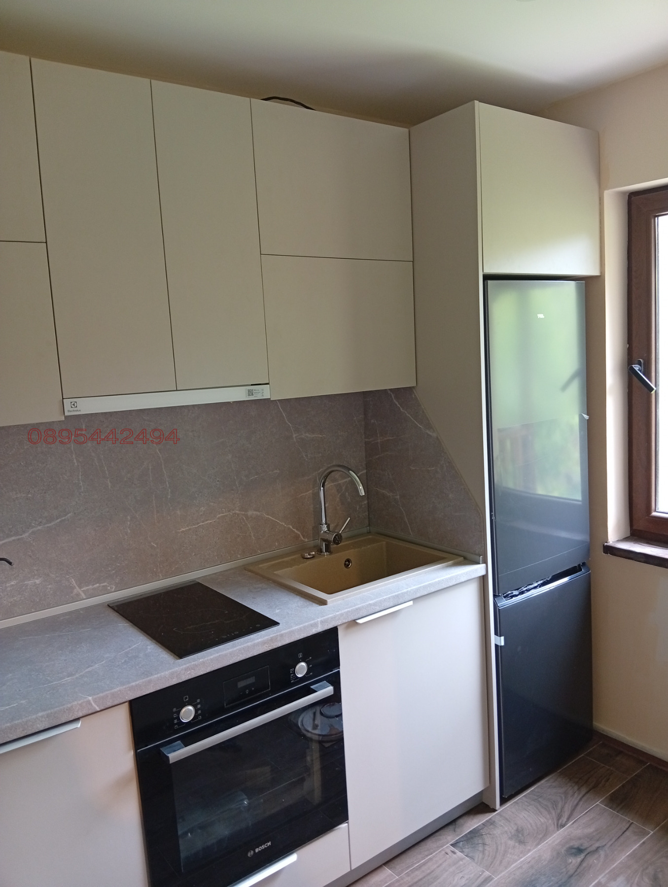 Продава КЪЩА, гр. София, гр. Банкя