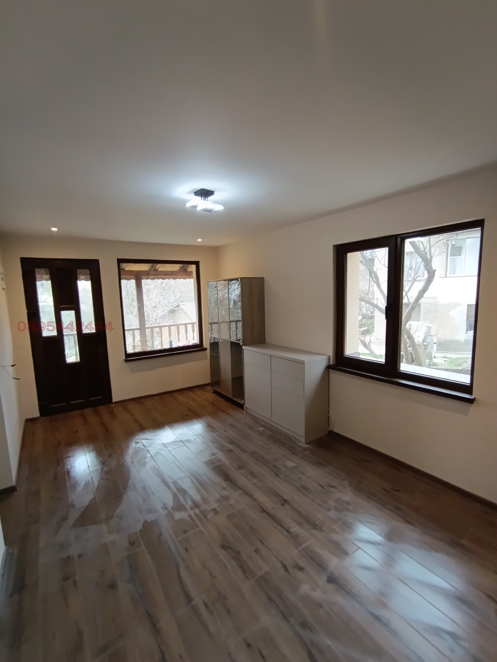 Продава КЪЩА, гр. София, Люлин - център, снимка 2 - Къщи - 54328425