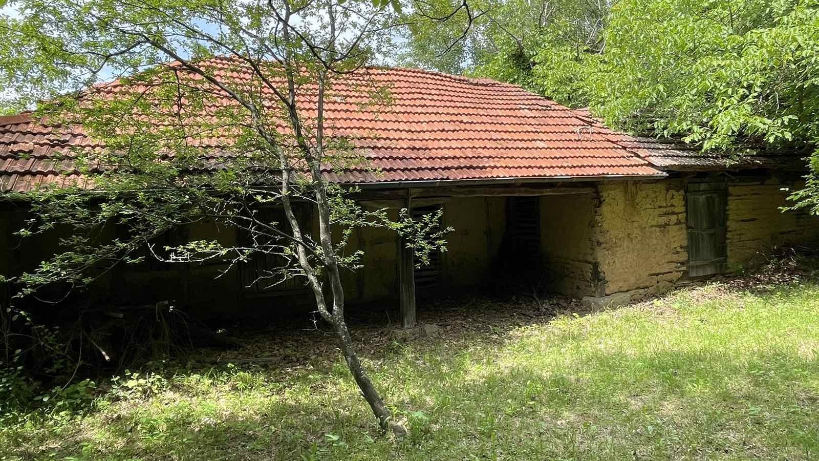Продава КЪЩА, с. Малки Българени, област Габрово, снимка 10 - Къщи - 54776350